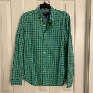 Men’s athletic fit American Eagle button down